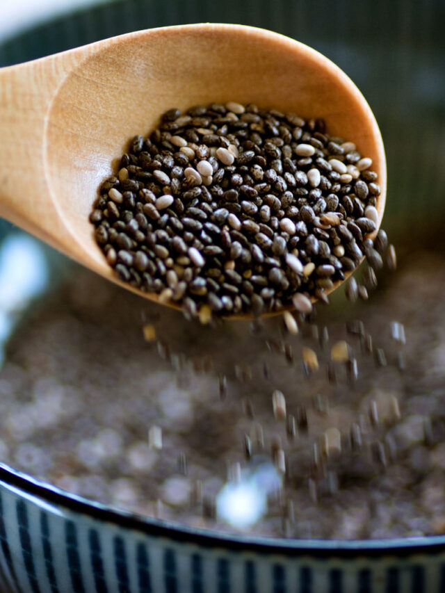 7 benefits of eating chia seeds