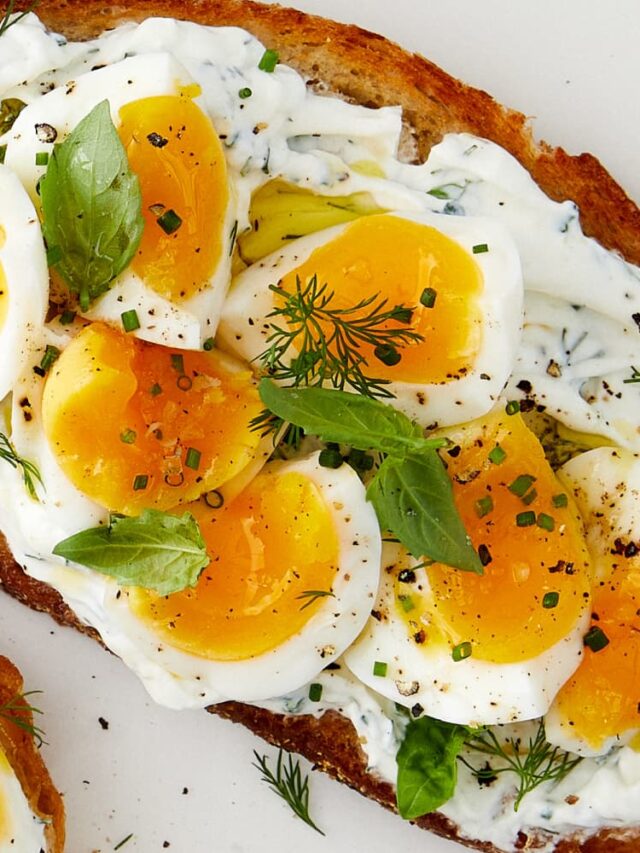 5 Mediterranean Diet Breakfast Ideas for On-the-Go Women